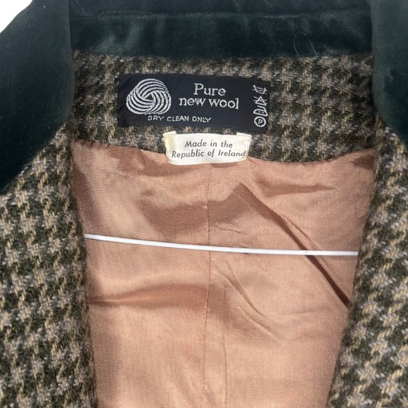 Vintage Irish Wool Blazer with Suede Collar Houndstooth - Picture 3 of 6